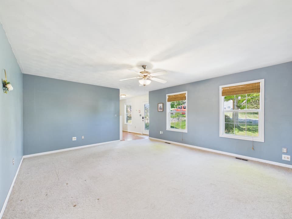 215 Sequoia Circle NW, photo 5 of 40