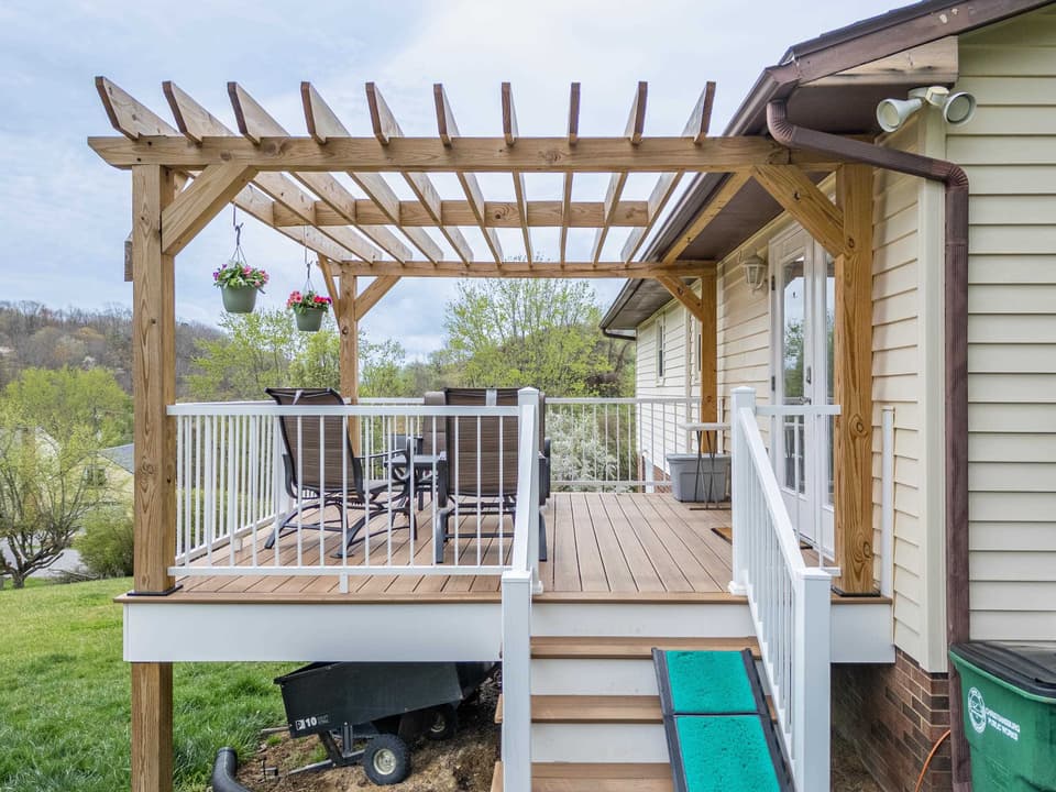 460 Mulberry Drive SW, photo 9 of 40