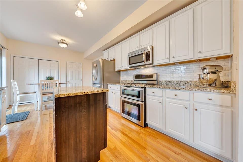 1585 Diana Drive, photo 14 of 38