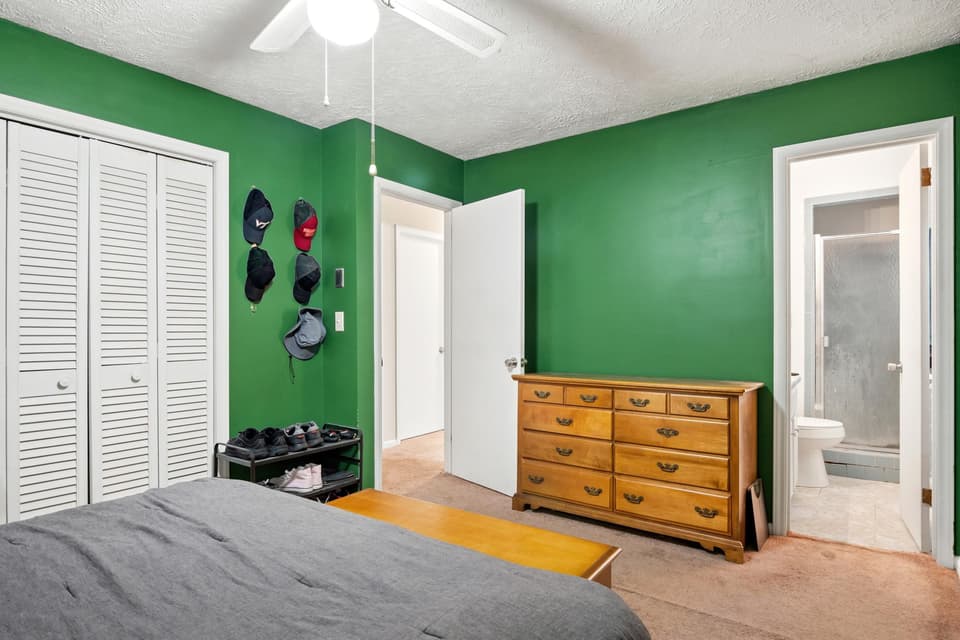 415 Tomahawk Drive, photo 22 of 40