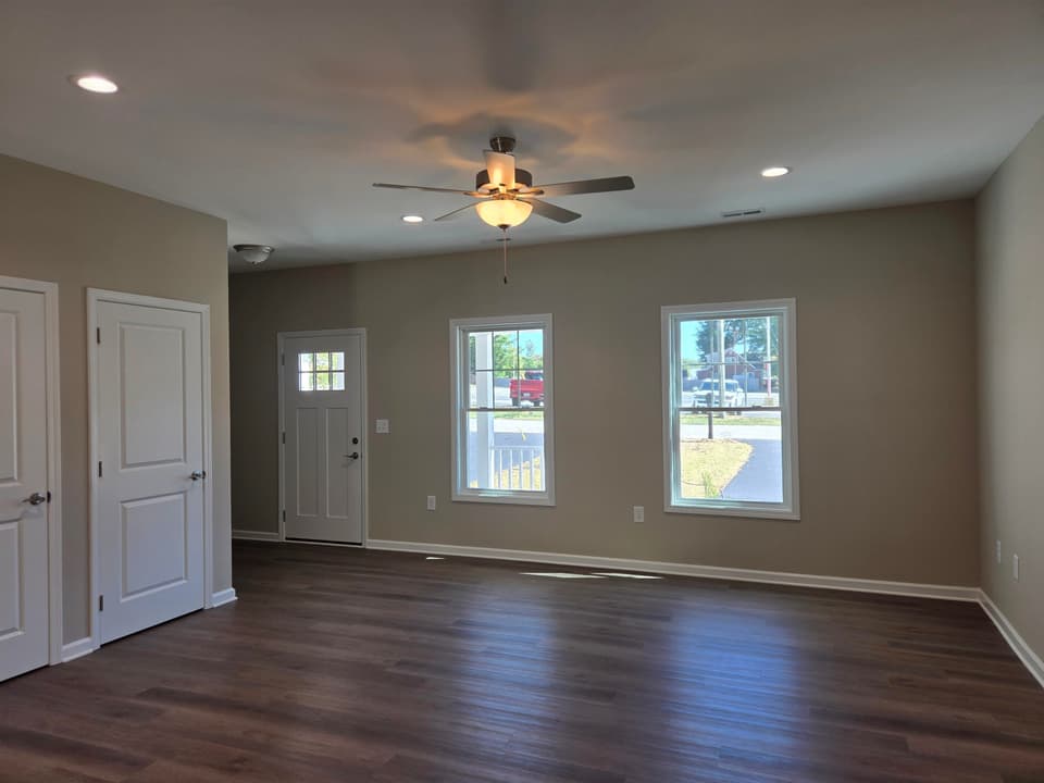 110 Craig Street, photo 9 of 40