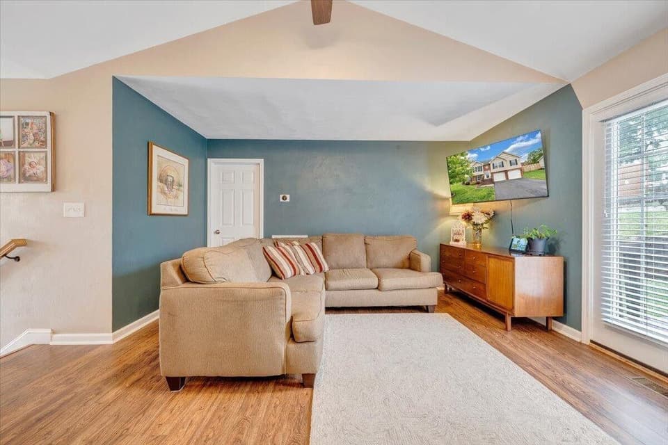 590 Keystone Drive, photo 14 of 37