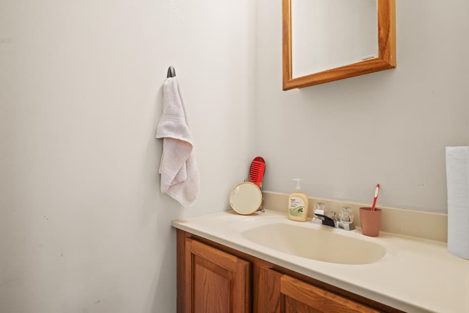 700 Warren Court, photo 21 of 40