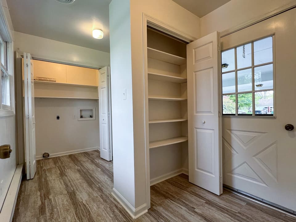 975 Carson Dr, photo 25 of 37