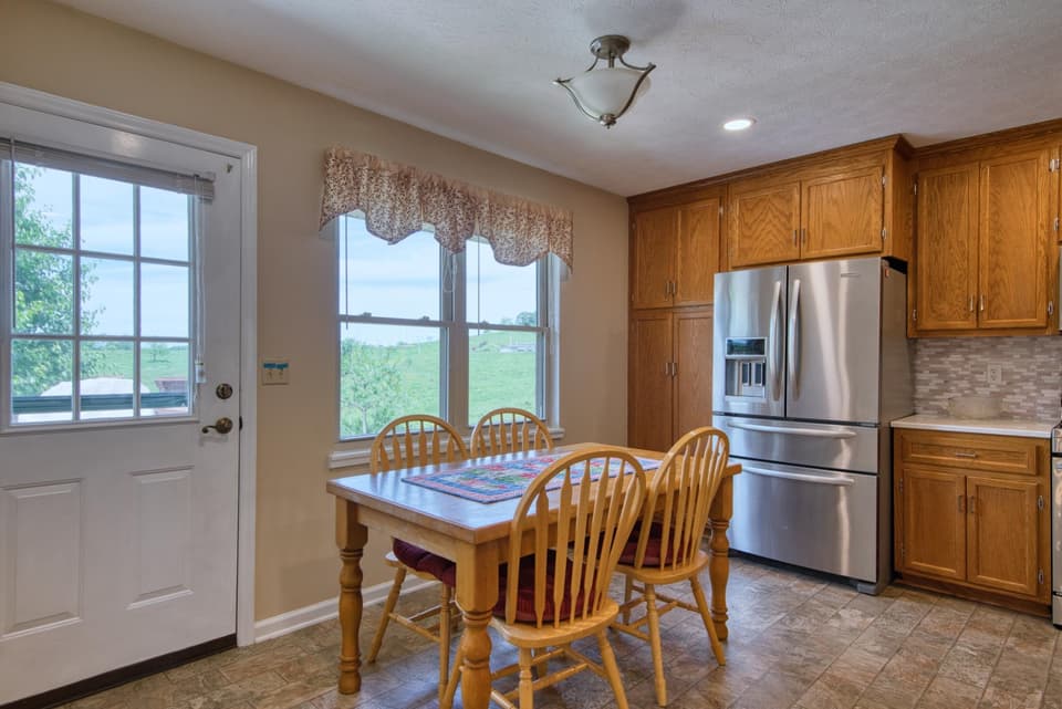 2705 Christiana Court, photo 16 of 40