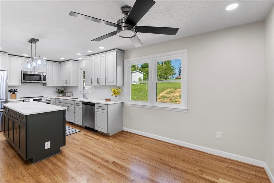 60 Griggs Street, photo 2 of 40