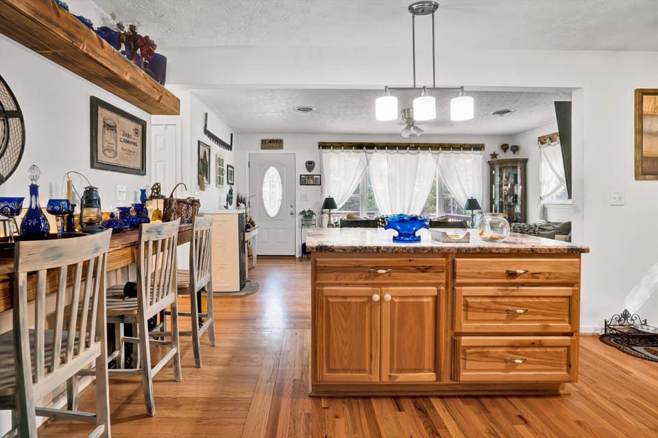 2112 Gate Road, photo 13 of 32