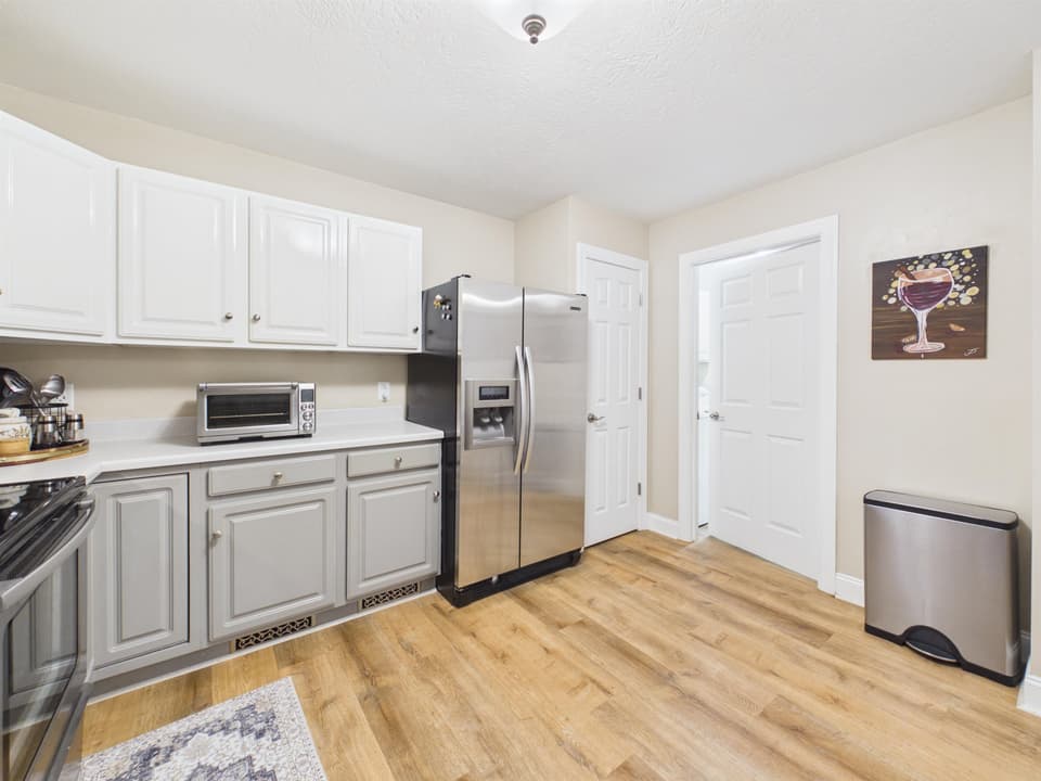480 Gold Leaf Drive, photo 11 of 40