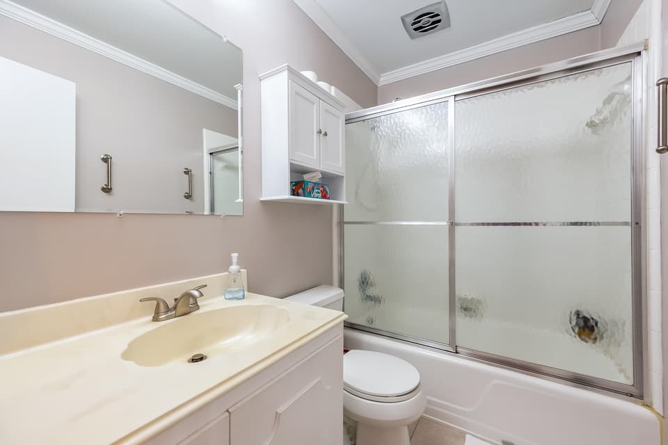 170 Briarwood Drive, photo 16 of 40