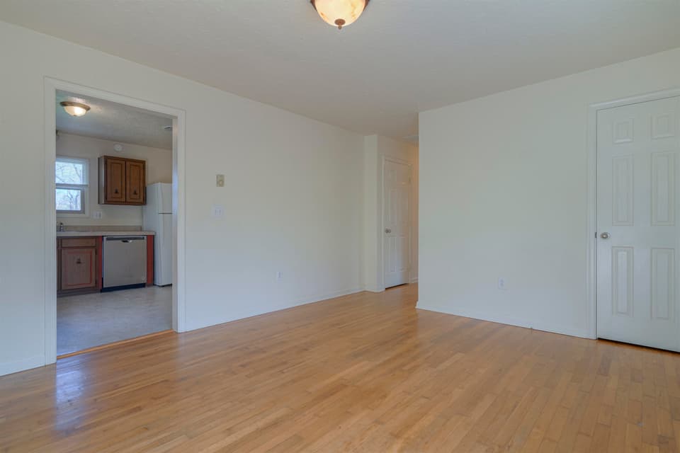 55 Crestview Street, photo 16 of 34