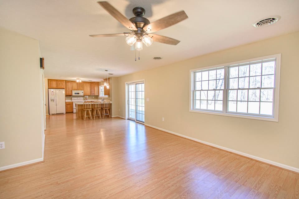 1130 Cassatt Ln, photo 18 of 39