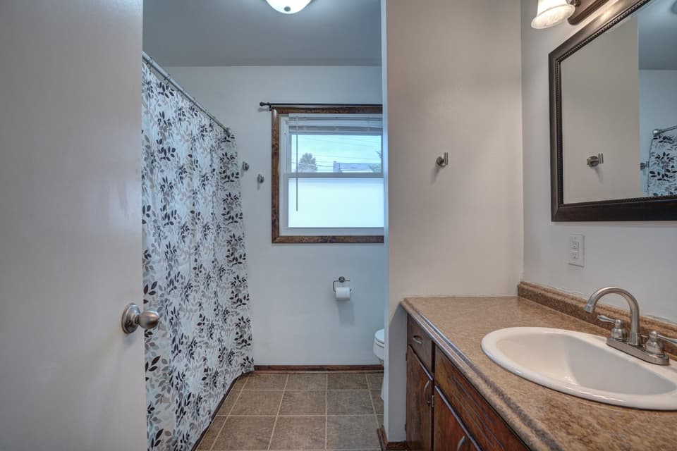 5 S Dudley Drive, photo 14 of 40