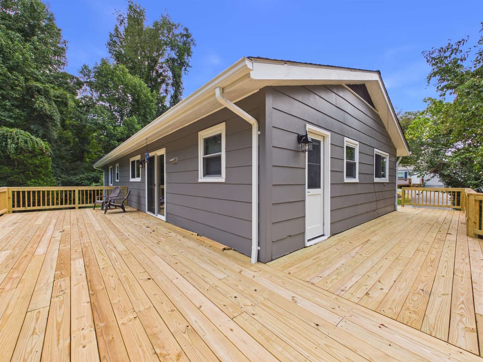 966 Magnolia Lane, photo 6 of 40