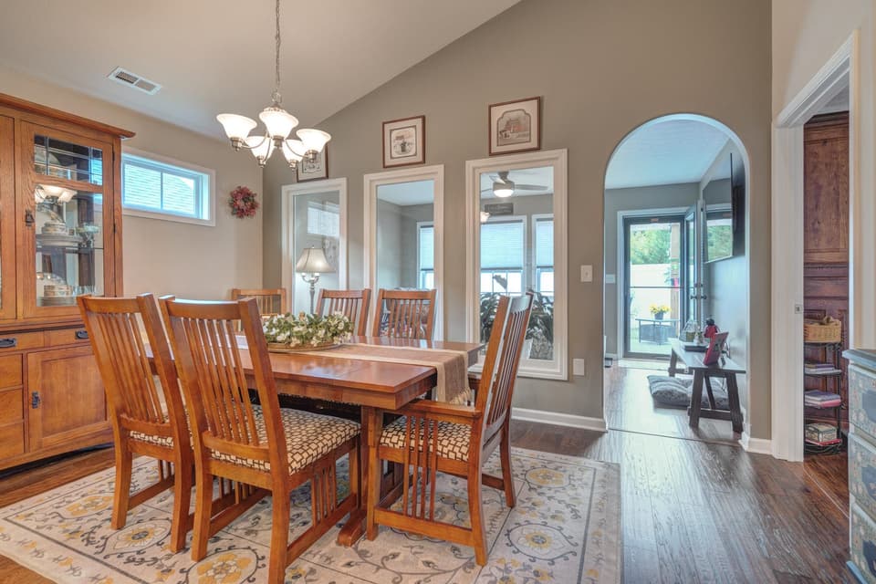 2160 Glade Drive SE, photo 24 of 40