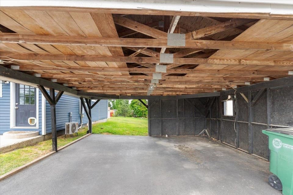 690 Harless Street, photo 33 of 40
