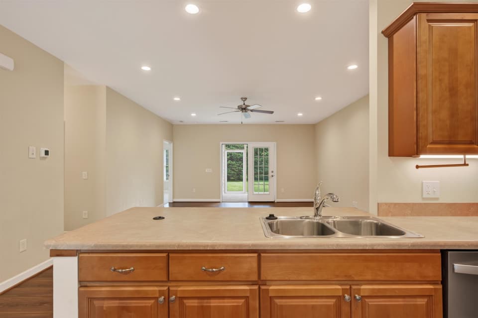 163 Walters Drive, photo 11 of 40