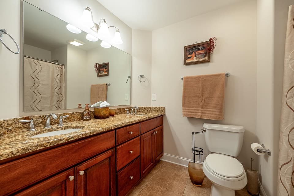 120 Phoenix Boulevard, photo 23 of 40