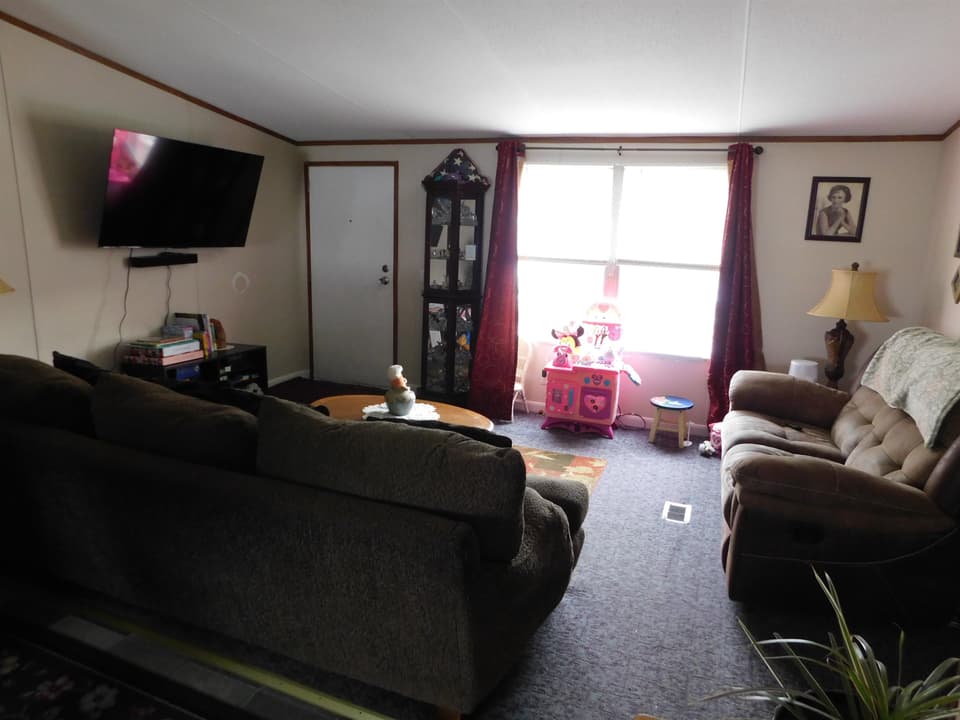 104 Chapel Street, photo 5 of 12