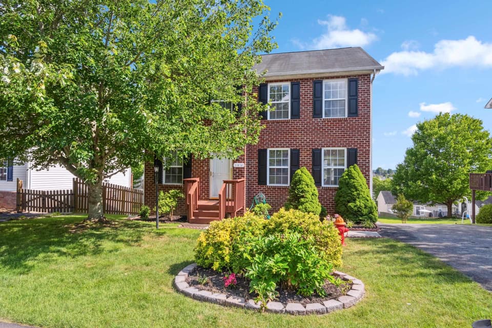 145 Wistaria Drive, Christiansburg, VA