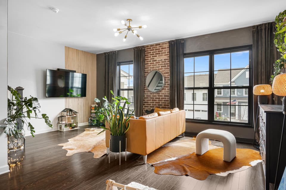 160 Hamilton Avenue NW, photo 5 of 40