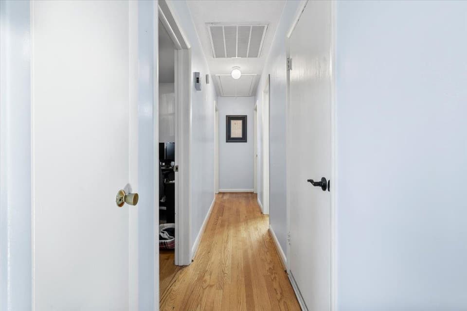 60 Overland Drive, photo 14 of 38
