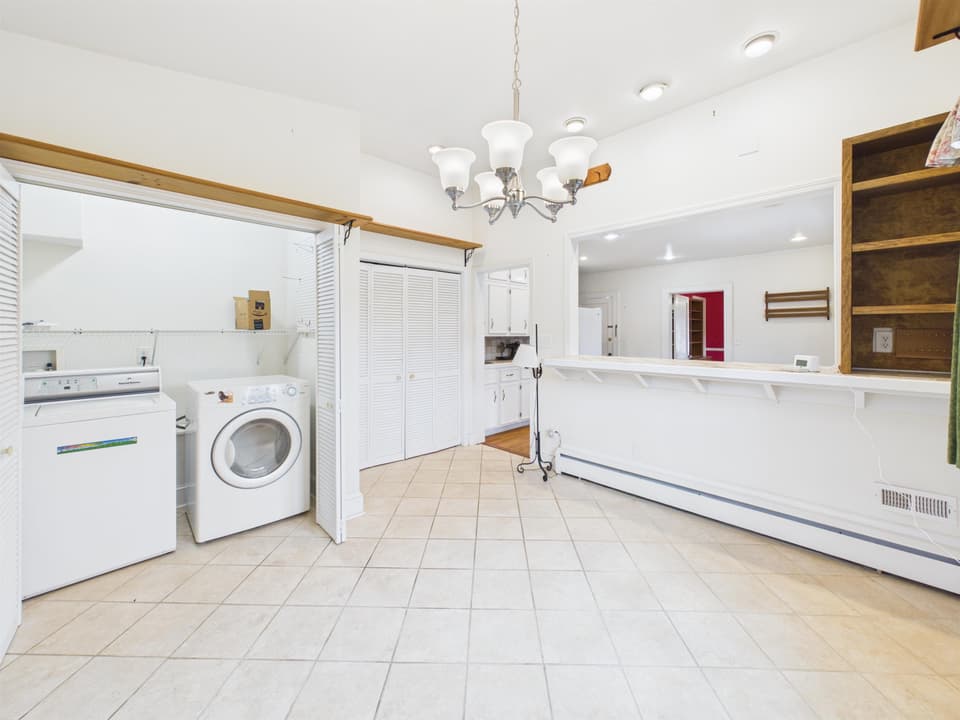 100 Alleghany Street SE, photo 26 of 40