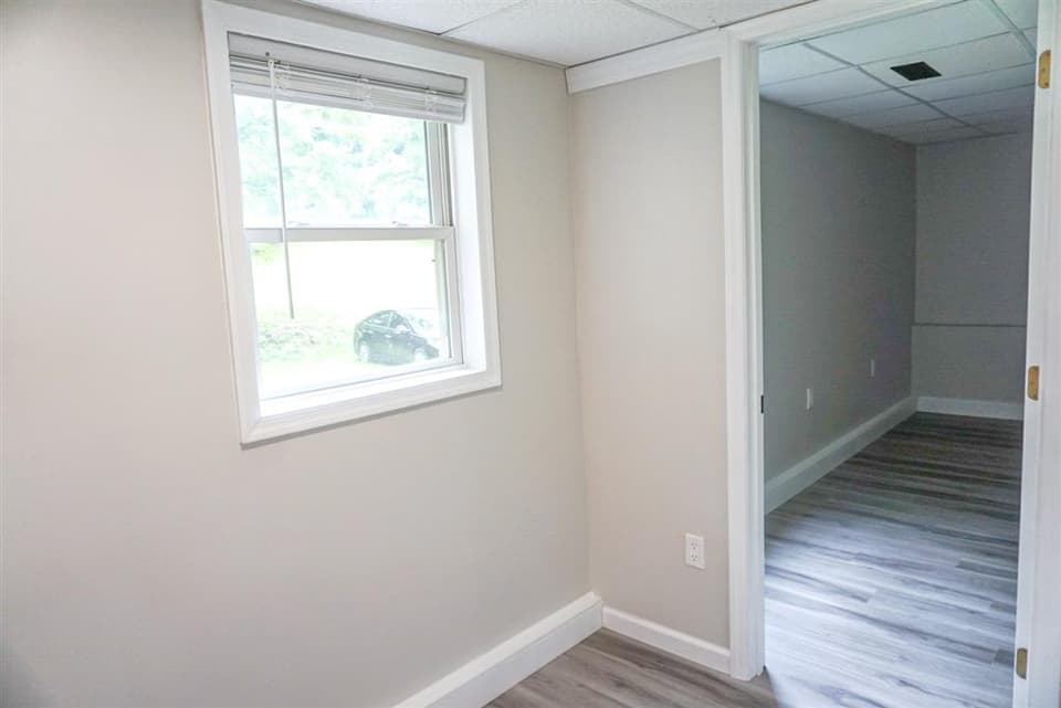 455 Stone Street, photo 32 of 36