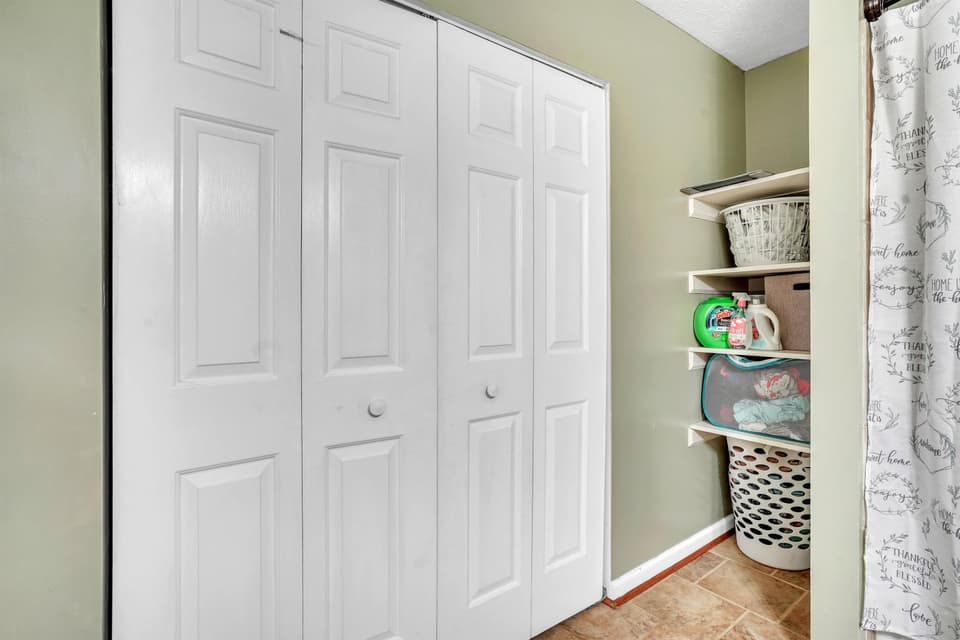 3375 Springview Drive, photo 24 of 25