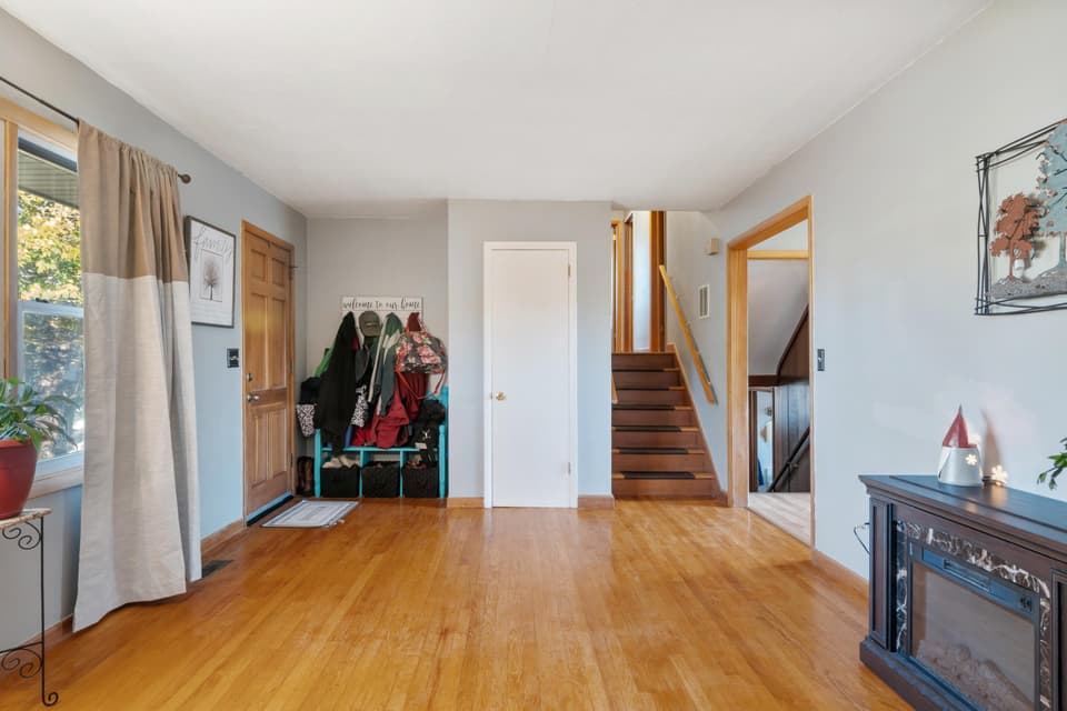 85 Alta Court, photo 5 of 40