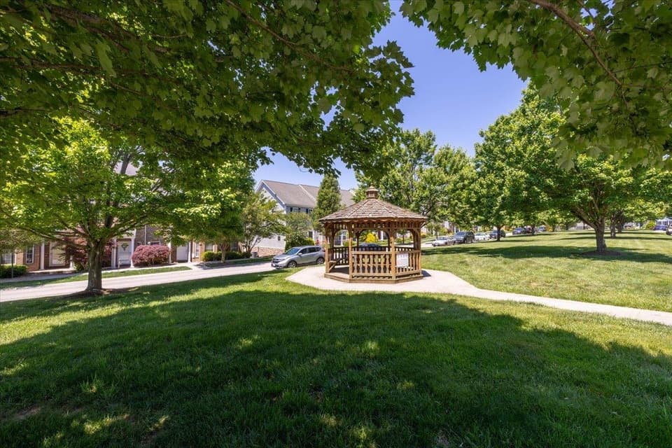110 Phoenix Boulevard NW, photo 27 of 39