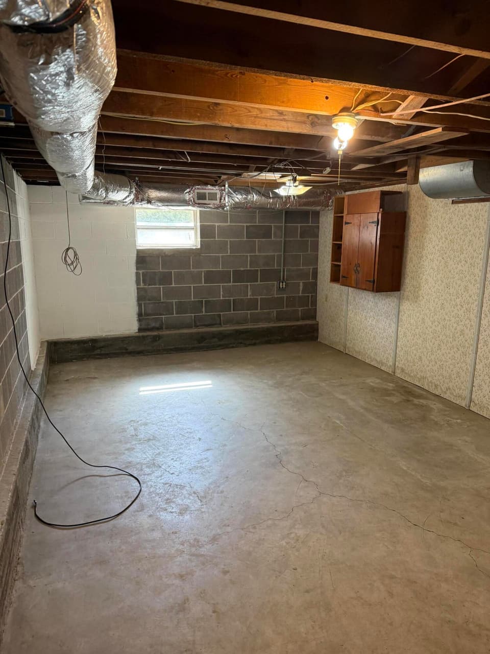 612 E Main St 1, photo 32 of 37