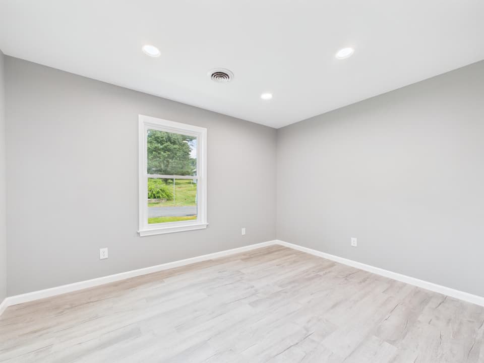 360 Church Street, photo 28 of 40