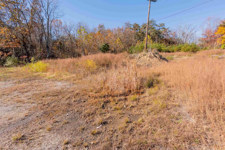 3713 Radford Road, photo 10 of 27