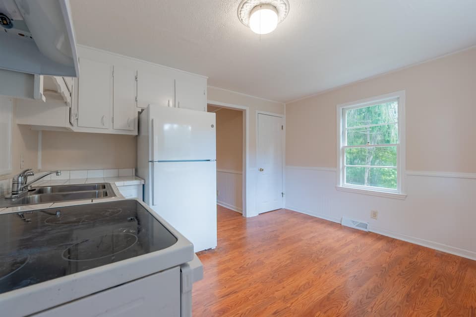 1450 Harman Drive, photo 17 of 40