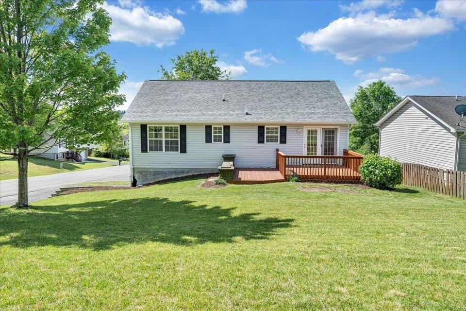 100 Wistaria Drive, photo 30 of 36