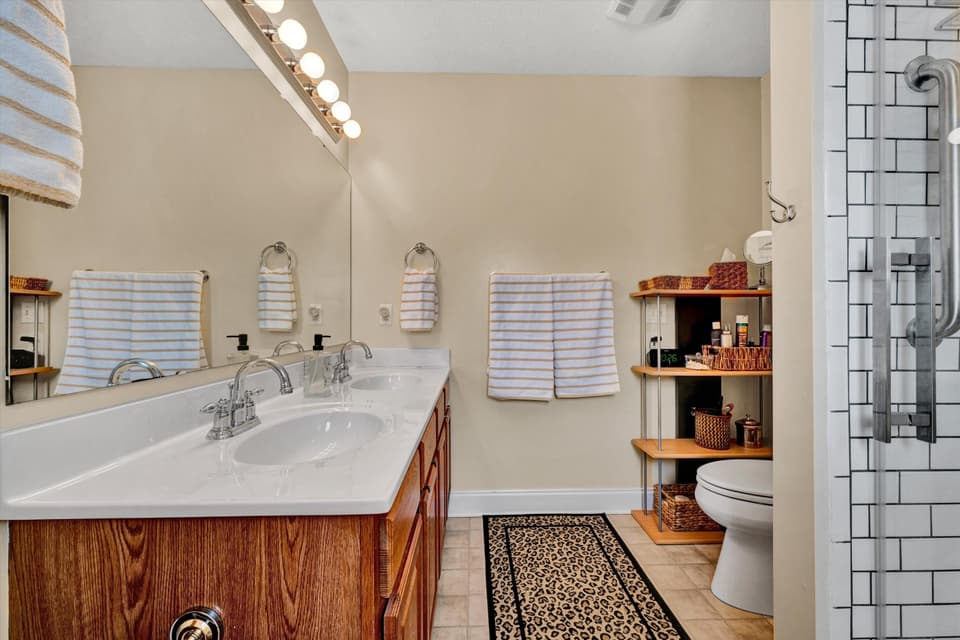 416 Miller Street, photo 25 of 40