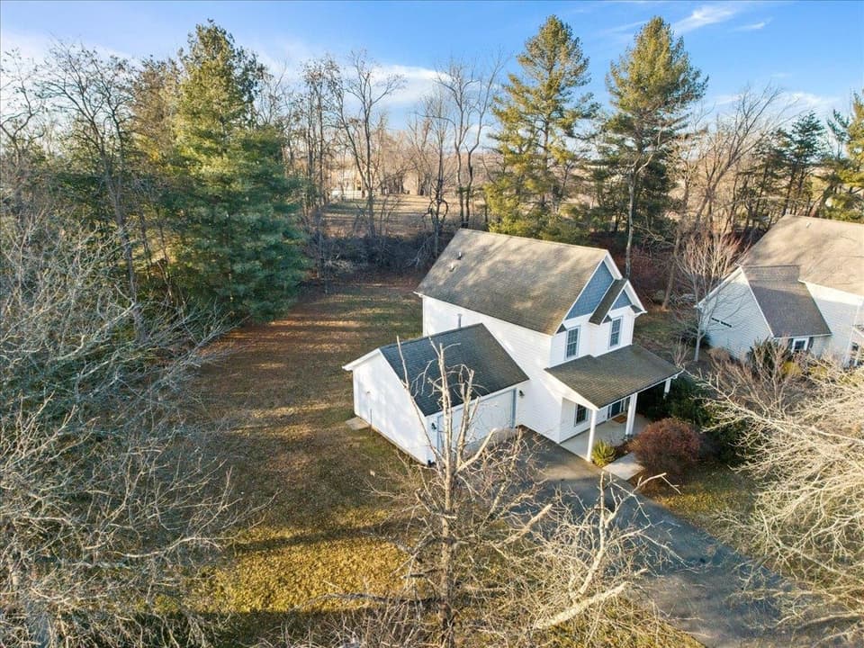 10 Overlook Drive, photo 38 of 40