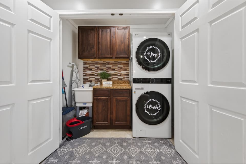 1555 Diana Drive, photo 31 of 40