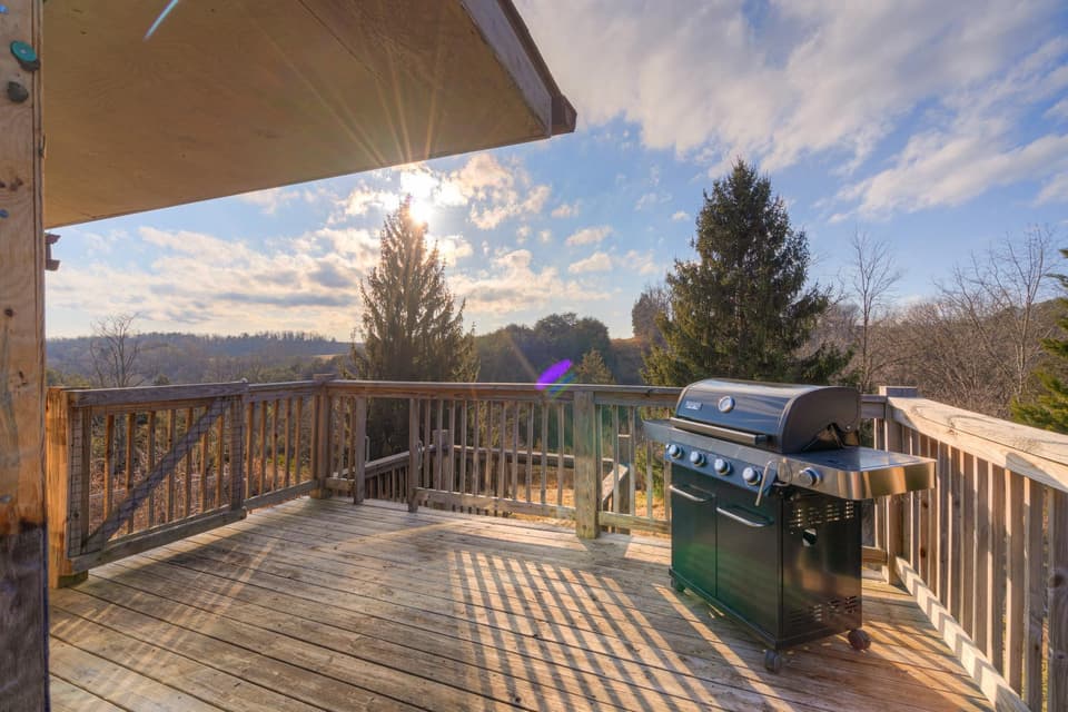 3325 Vicker Switch Road, photo 2 of 40