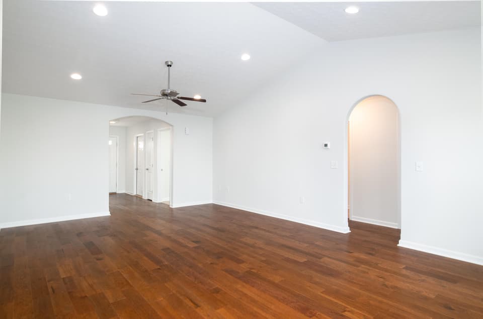 2050 Glade Drive SE, photo 10 of 34