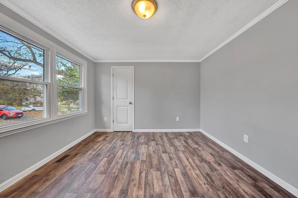 115 Thelma Lane, photo 13 of 29
