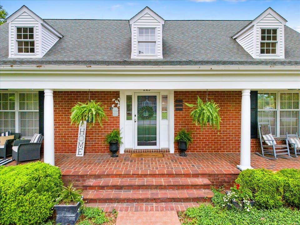 245 Emerald Boulevard, photo 12 of 40