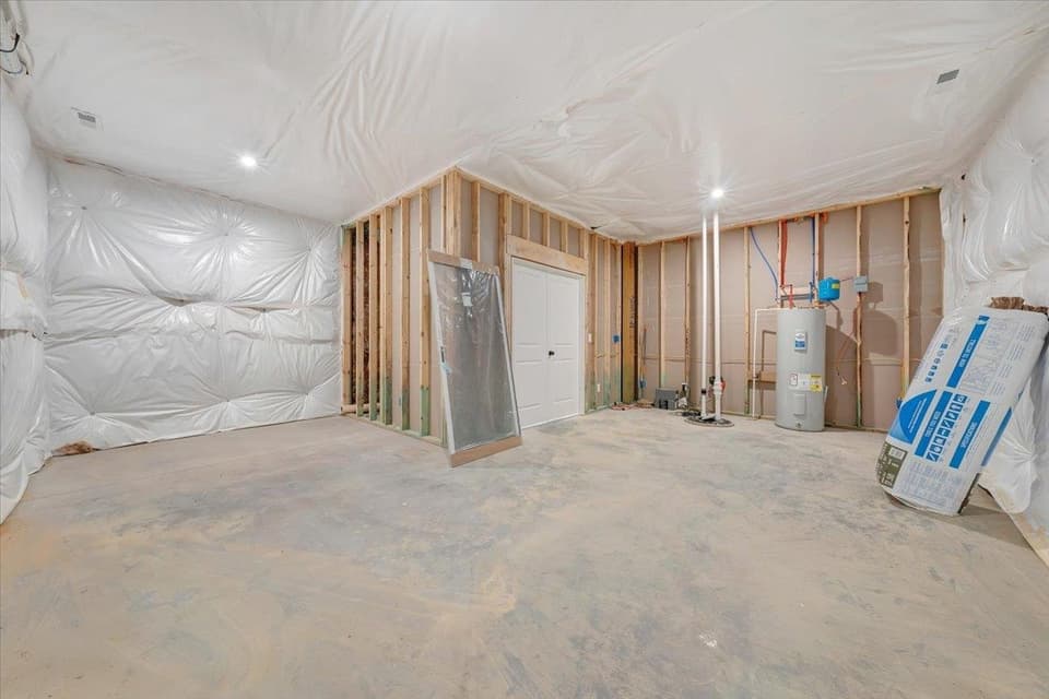 1027 Round Meadow Drive, photo 38 of 40