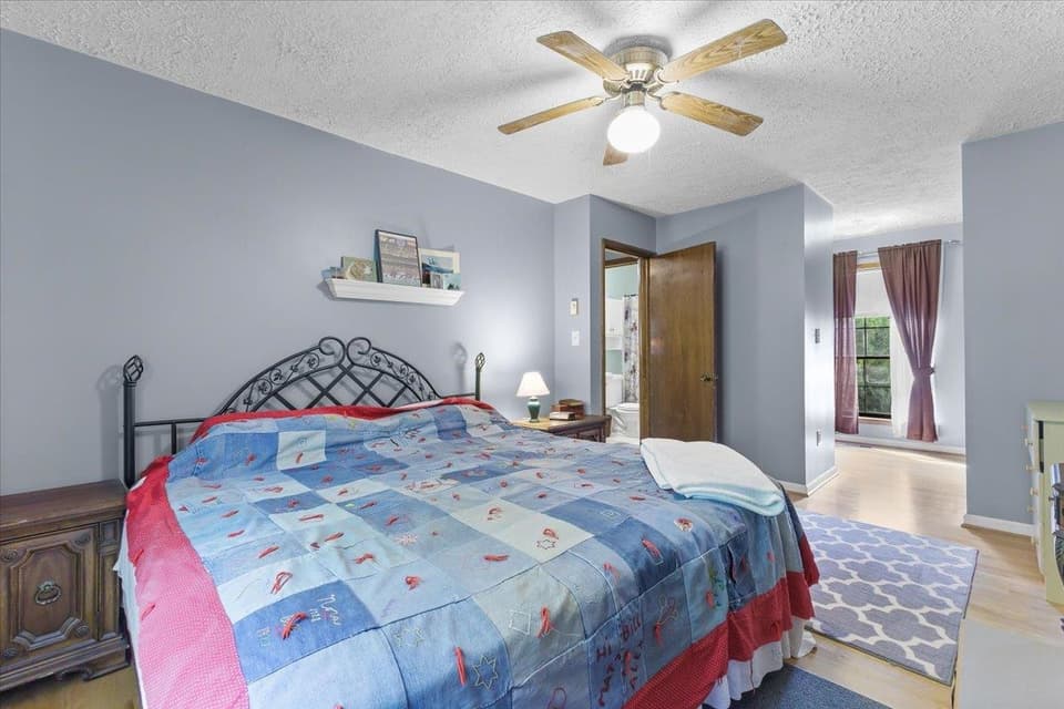 435 Mulberry Drive, photo 27 of 36