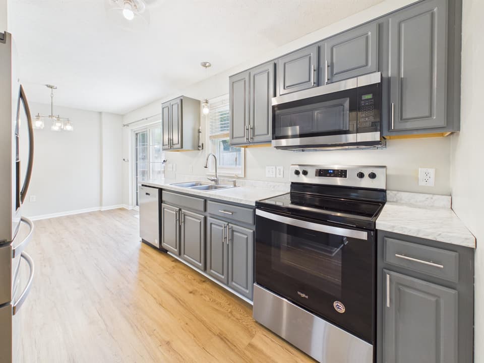 100 Cullen Court, photo 20 of 40
