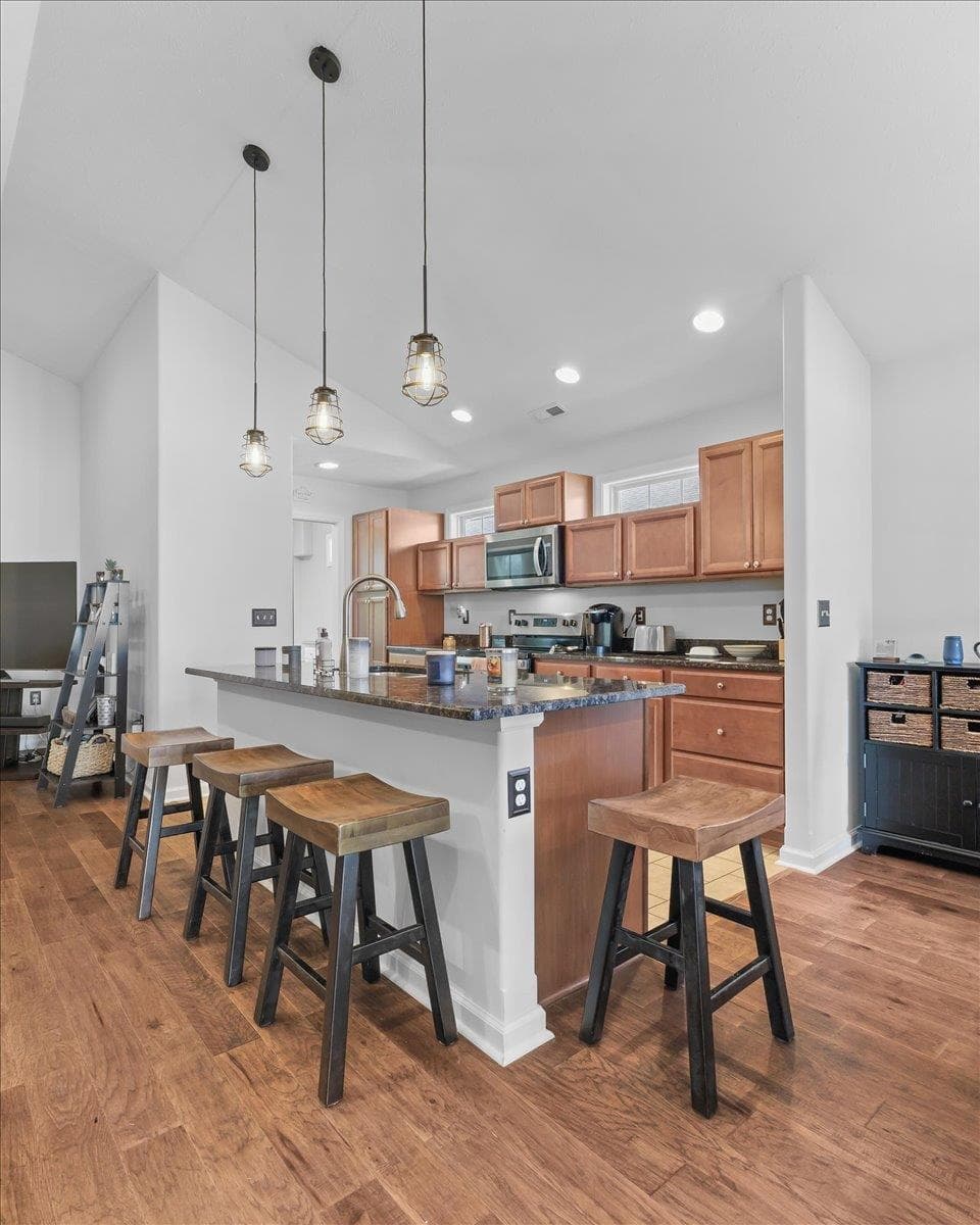 2150 Giles Drive, photo 35 of 37