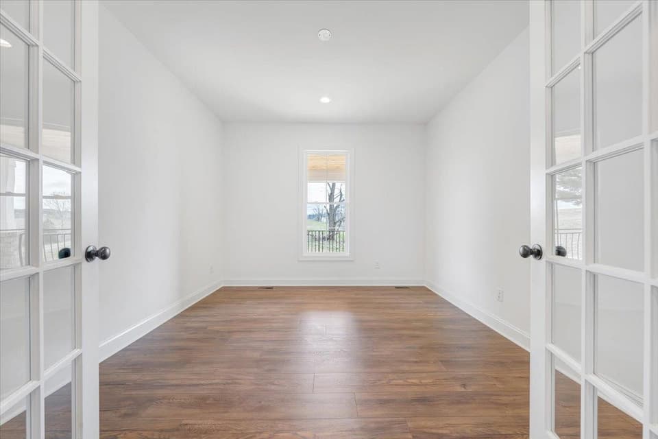 1027 Round Meadow Drive, photo 19 of 40