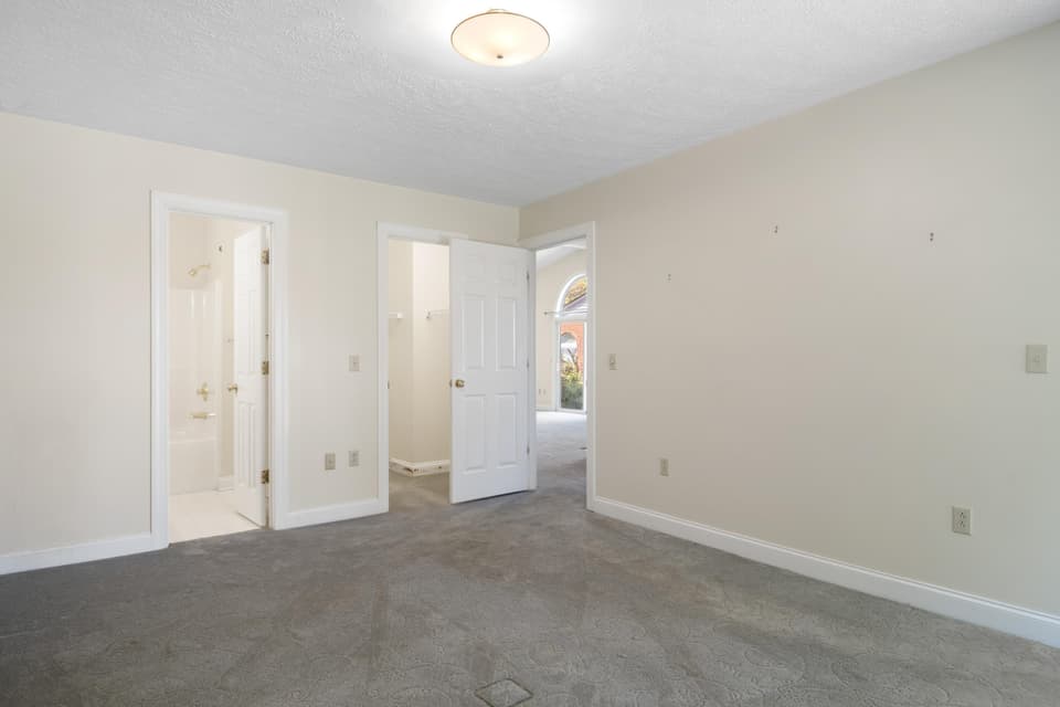 255 Gold Leaf Drive, photo 15 of 28