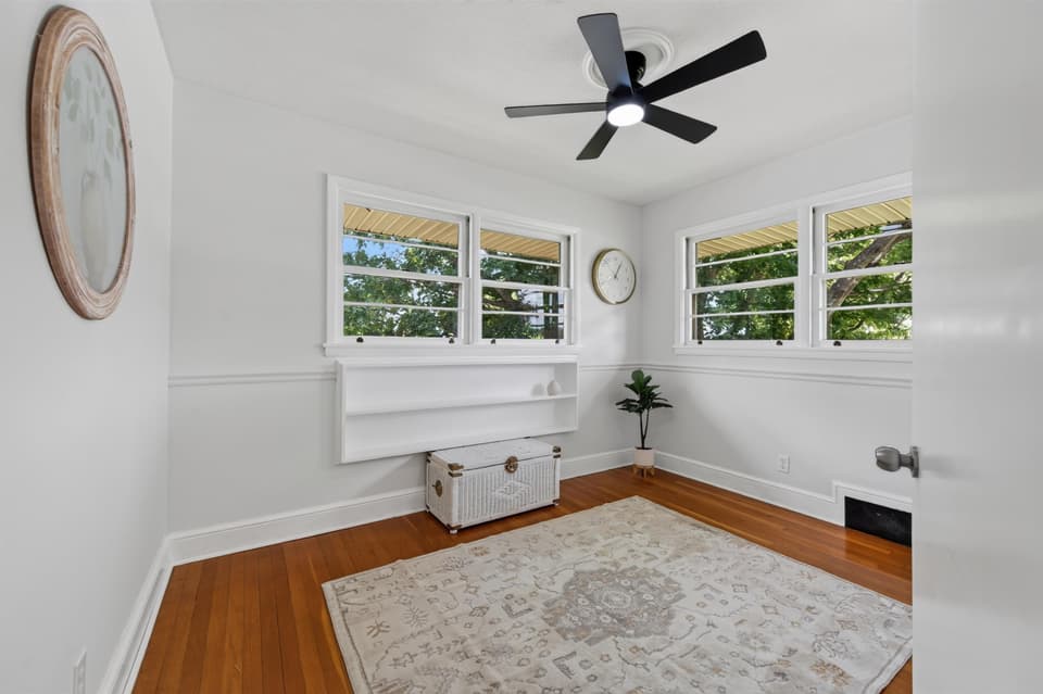 107 Roseland Drive, photo 32 of 40