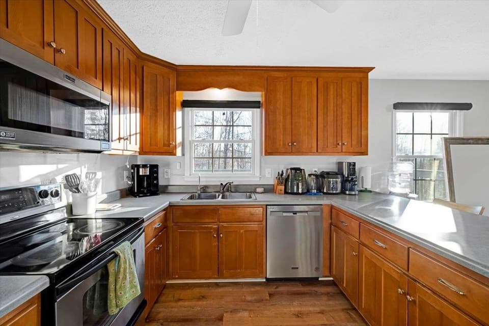 2585 Indigo Road, photo 10 of 35